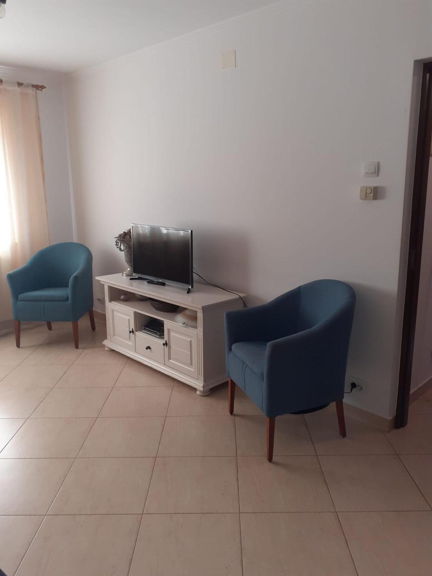 Apartament Cu 3 Camere La Poala Muntilor Fagaras Victoria  Exterior photo