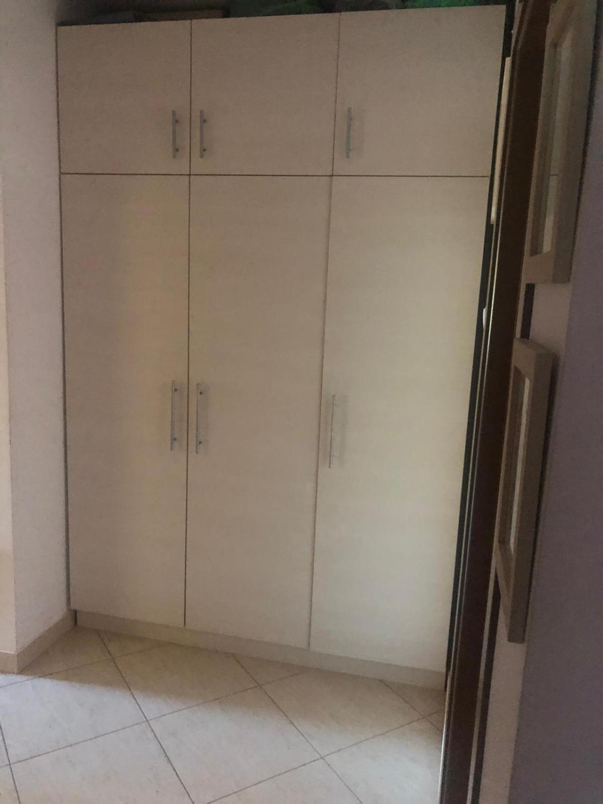 Apartament Cu 3 Camere La Poala Muntilor Fagaras Victoria  Exterior photo